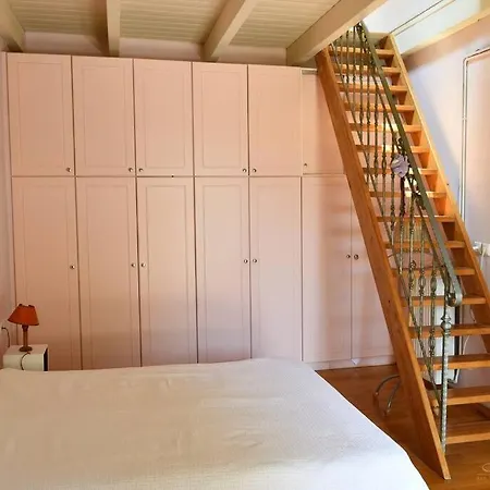 Holiday home At The Foot Of Acropolis. *