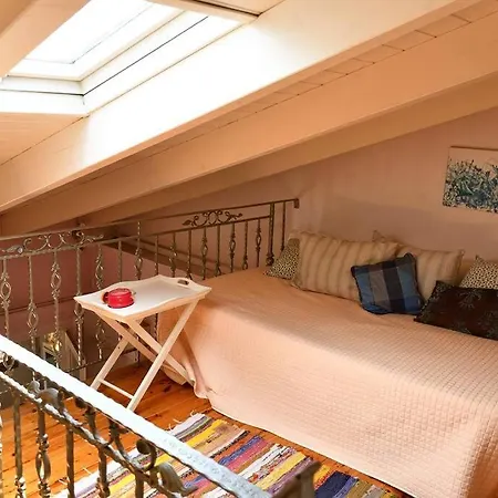 Holiday home At The Foot Of Acropolis. *
