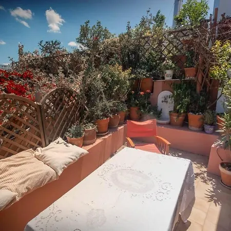 At The Foot Of Acropolis. Tatil Evi *